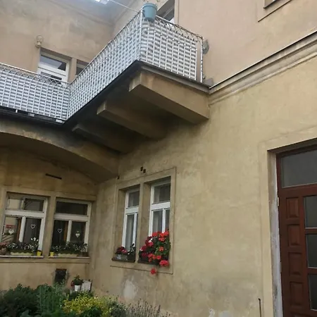 Utulny Apartman V Centru Jicina Daire