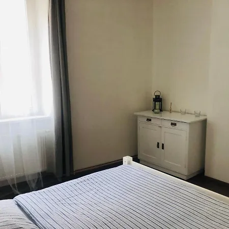 Daire Utulny Apartman V Centru Jicina Jičín
